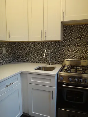 Rented by Paley Management | media 33