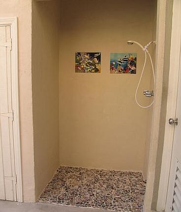 5th image of 718 Redondo Ct
