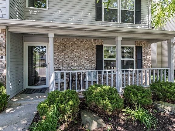 2nd image of 13595 Sweet Briar Pkwy