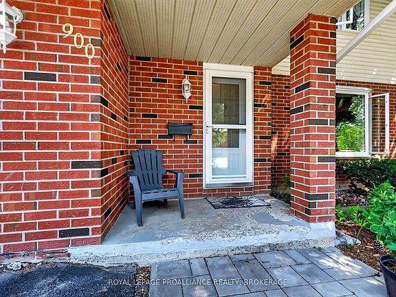 4th image of 900 Nottinghill Ave