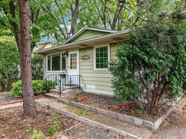 1677 Burns Ave, Saint Paul, MN 55106