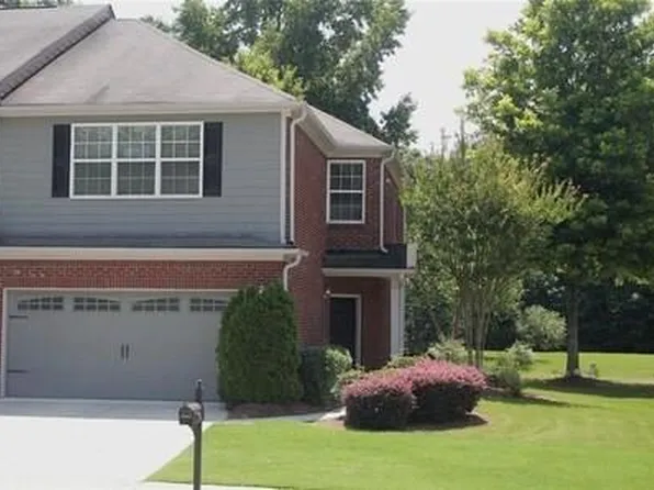 3082 Brockenhurst Dr, Buford, GA 30519