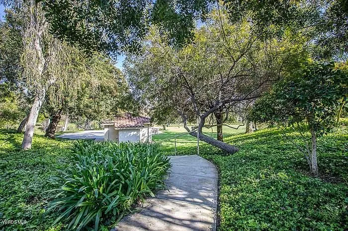 Building Photo - 653 Oak Run Trl #206