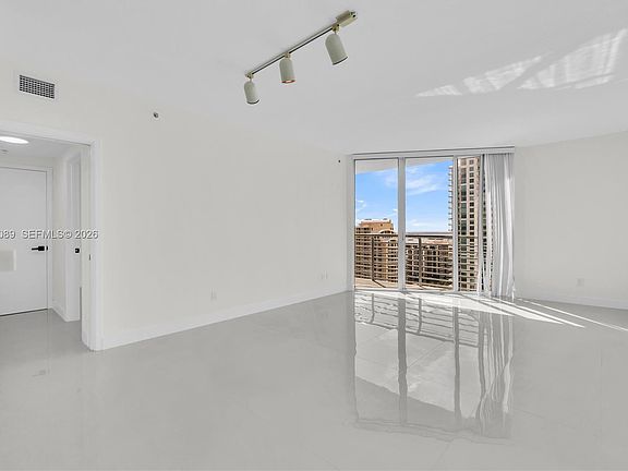 4th image of 325 S Biscayne Blvd APT 3117