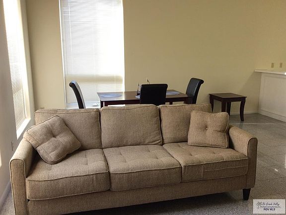 3rd image of 3808 Padre Blvd