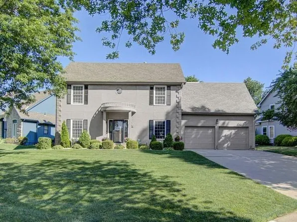 13904 W 110th Ter, Lenexa, KS 66215