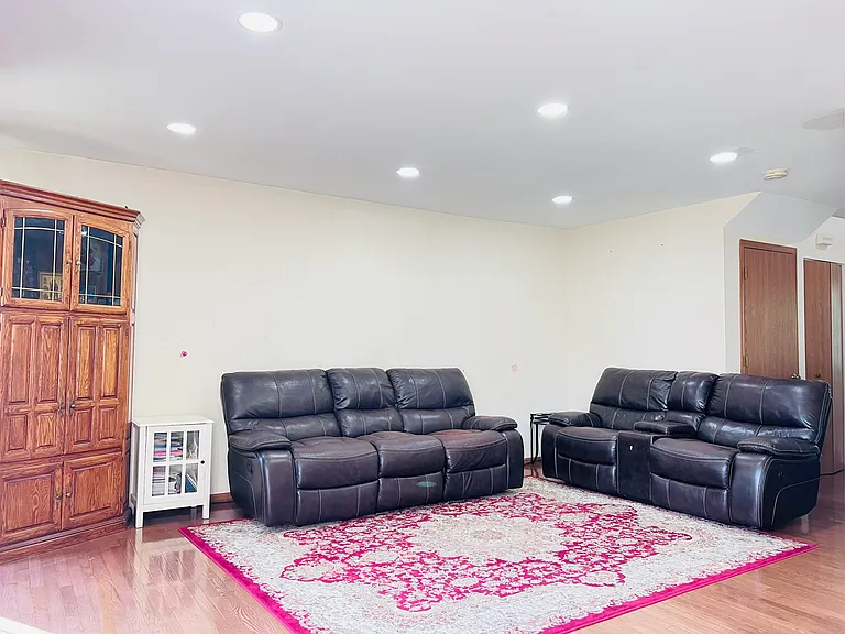 4576 N Sapphire Dr — Photo 4