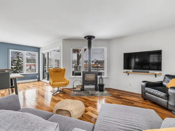405 Rue Drs #Masanges, Beaupra, QC G1A 1E0