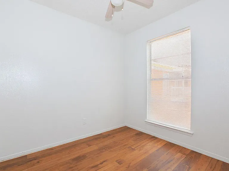 Mireya Apartment Homes — Photo 19