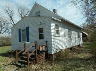 105 Farmington Ave NE, Bowbells, ND 58721