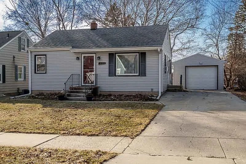 1519 23rd St photo 1