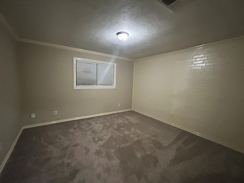 2nd image of 3011 Orange St APT 3A