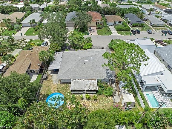 2nd image of 670 95th AVE N