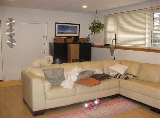 5th image of 223 Rock St APT E1