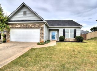 10 Harwick Ct, Easley, SC 29642