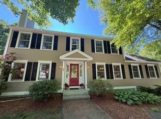 59 Middle Dunstable Rd, Nashua, NH 03062