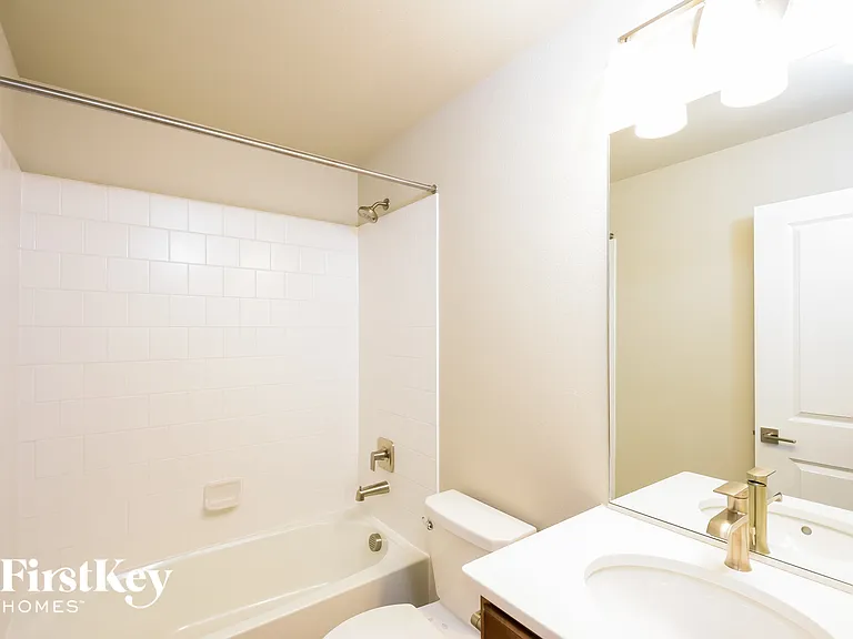 10741 Luneth Dr — Photo 13