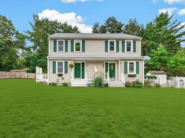 8 Craig St Unit 8, Plymouth, MA 02360