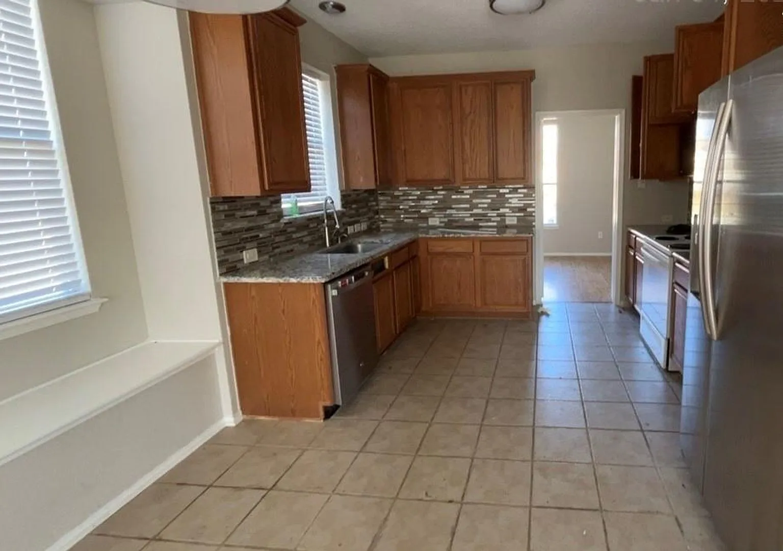 5 bed home Available April 2026 — Photo 3