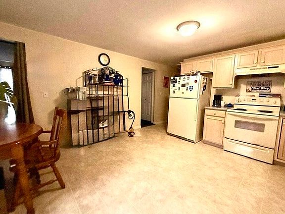 5th image of 459 County St Unit 459