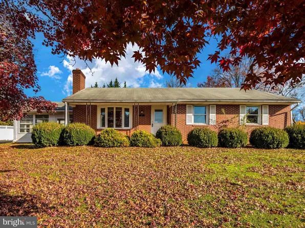 1 Locust Blvd, Middletown, MD 21769