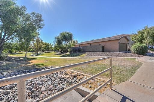 4th image of 42437 W SOMERSET Drive