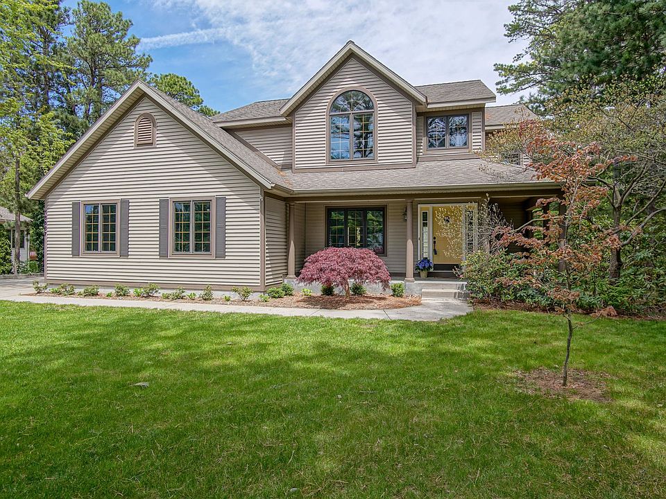 1st image of 16687 Pine Dunes Ct