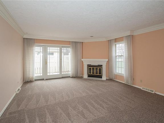 5th image of 1044 Millwood Ct