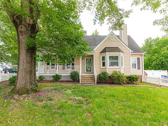 2nd image of 3911 Hilltop Field Dr