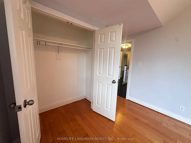 3 Padget Pl — Photo 19