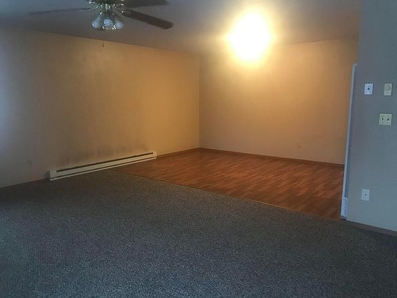3rd image of 1006 Dano Cir APT 3