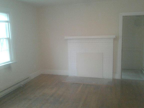 5th image of 3709 Patrick Ave