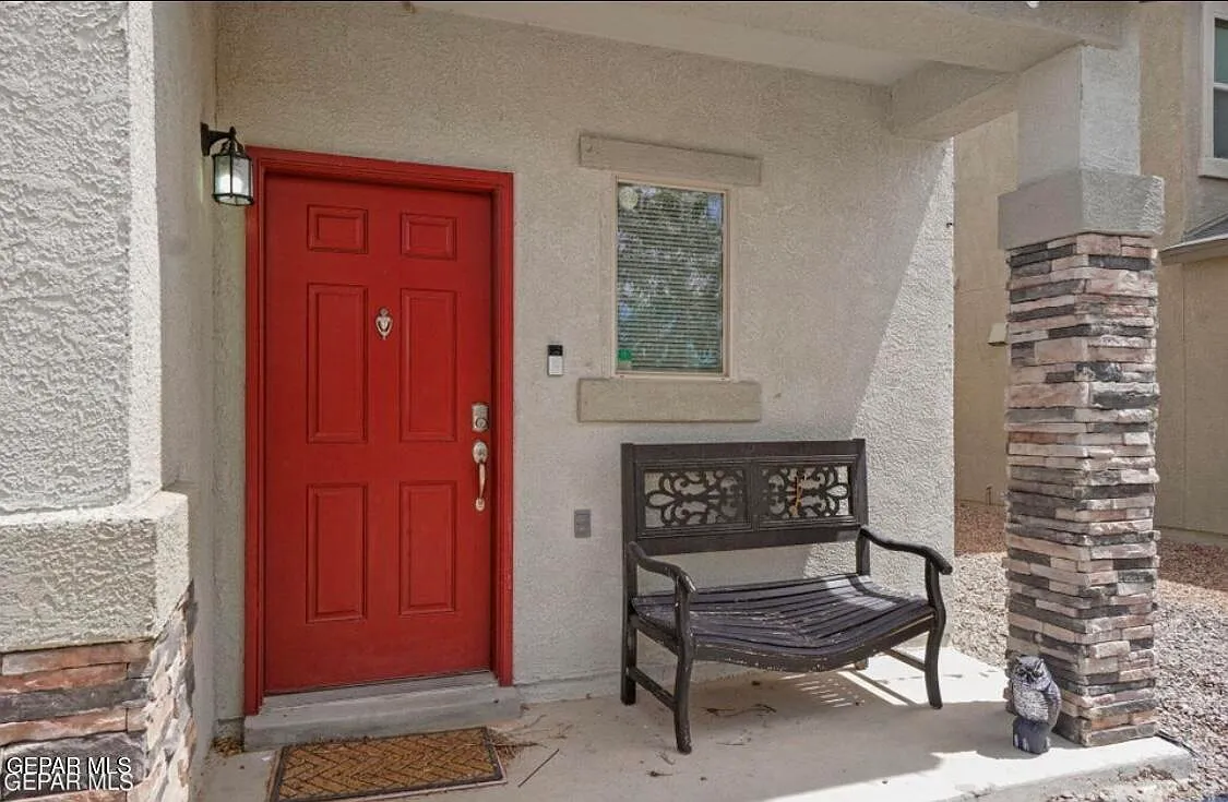 4 bed, 2.5 bath, 1667 sqft, $1,840 — Photo 3