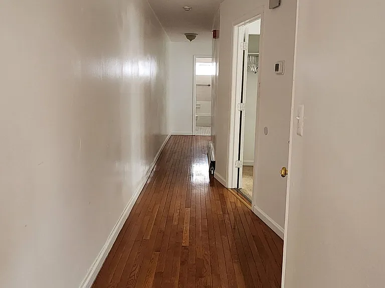 2 bed, 1.0 bath, 1200 sqft, $1,275 — Photo 6