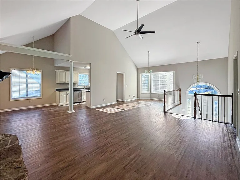 5885 Sarah Orr Ln — Photo 5