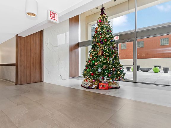 3rd image of 5201 S Cornell Ave APT 7C
