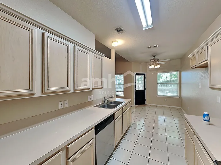 285 Mesa View Dr — Photo 4