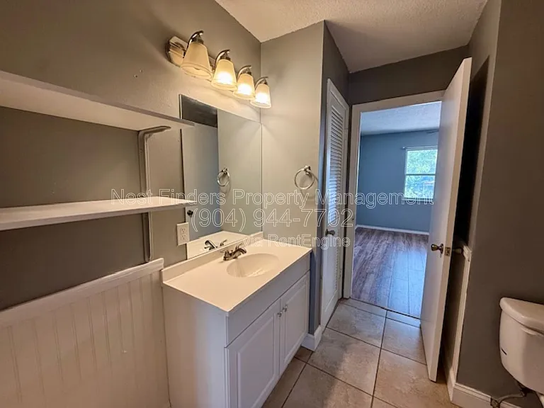 11406 Bedford Oaks Dr — Photo 14