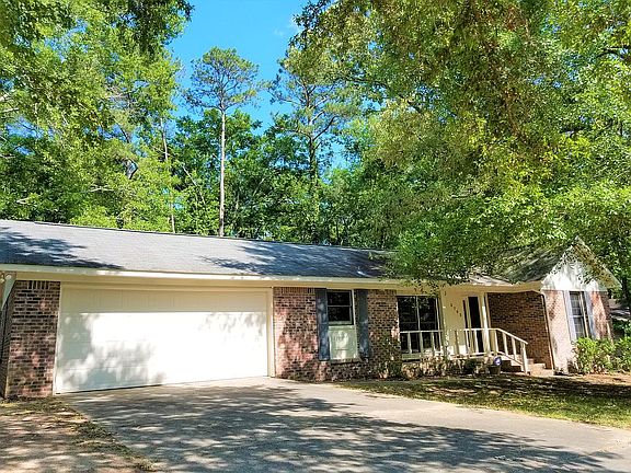2nd image of 2702 Heritage Dr