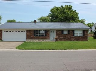 61 Riverdale Est, Winfield, WV 25213