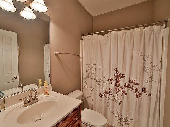 3rd image of 8500 Lexie Ln