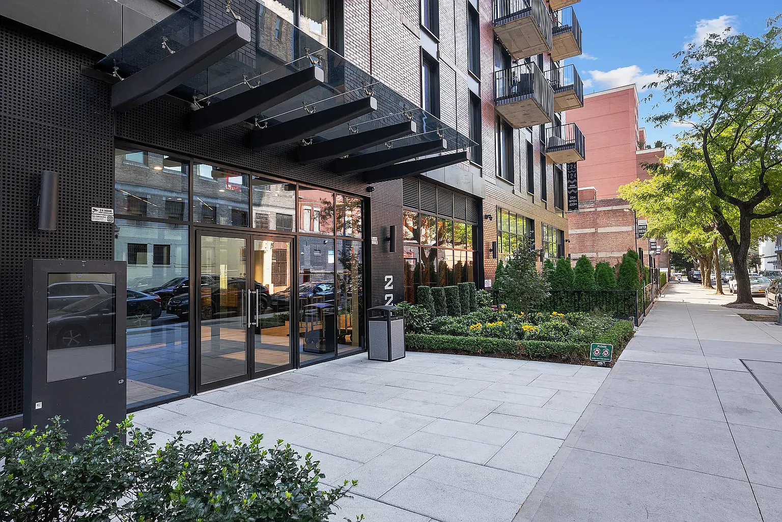 212 West 124th Street — Photo 2