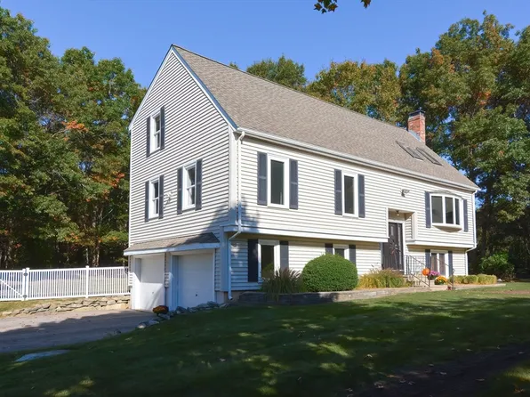 8 Wexford Dr, Mansfield, MA 02048