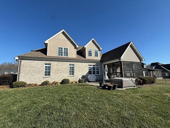 3rd image of 8521 Parkchester Pl