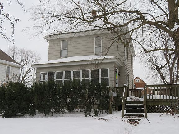 3rd image of 237 E 9th St
