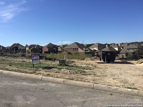 2nd image of 24427 Canyon Row