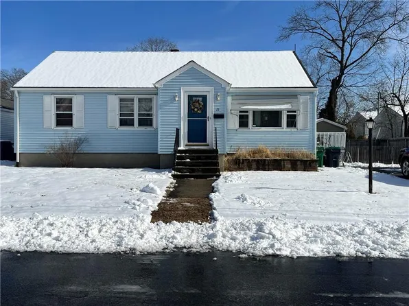 16 Majestic Ave, Warwick, RI 02888