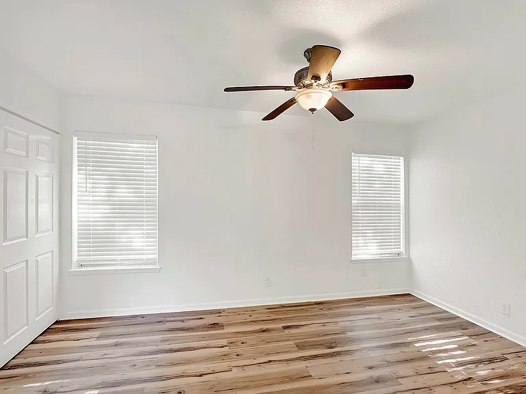 343 Blaze Ave — Photo 19