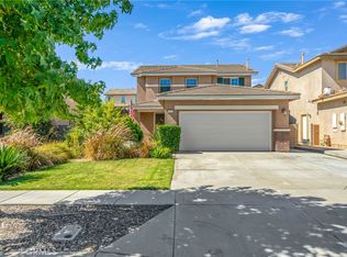 18284 Evening Primrose Ln, San Bernardino, CA 92407