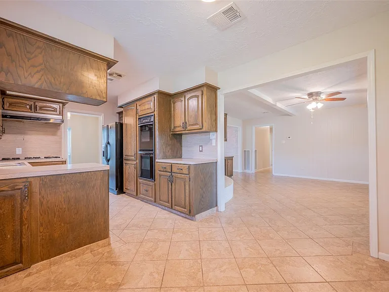 9202 Benning Dr — Photo 19
